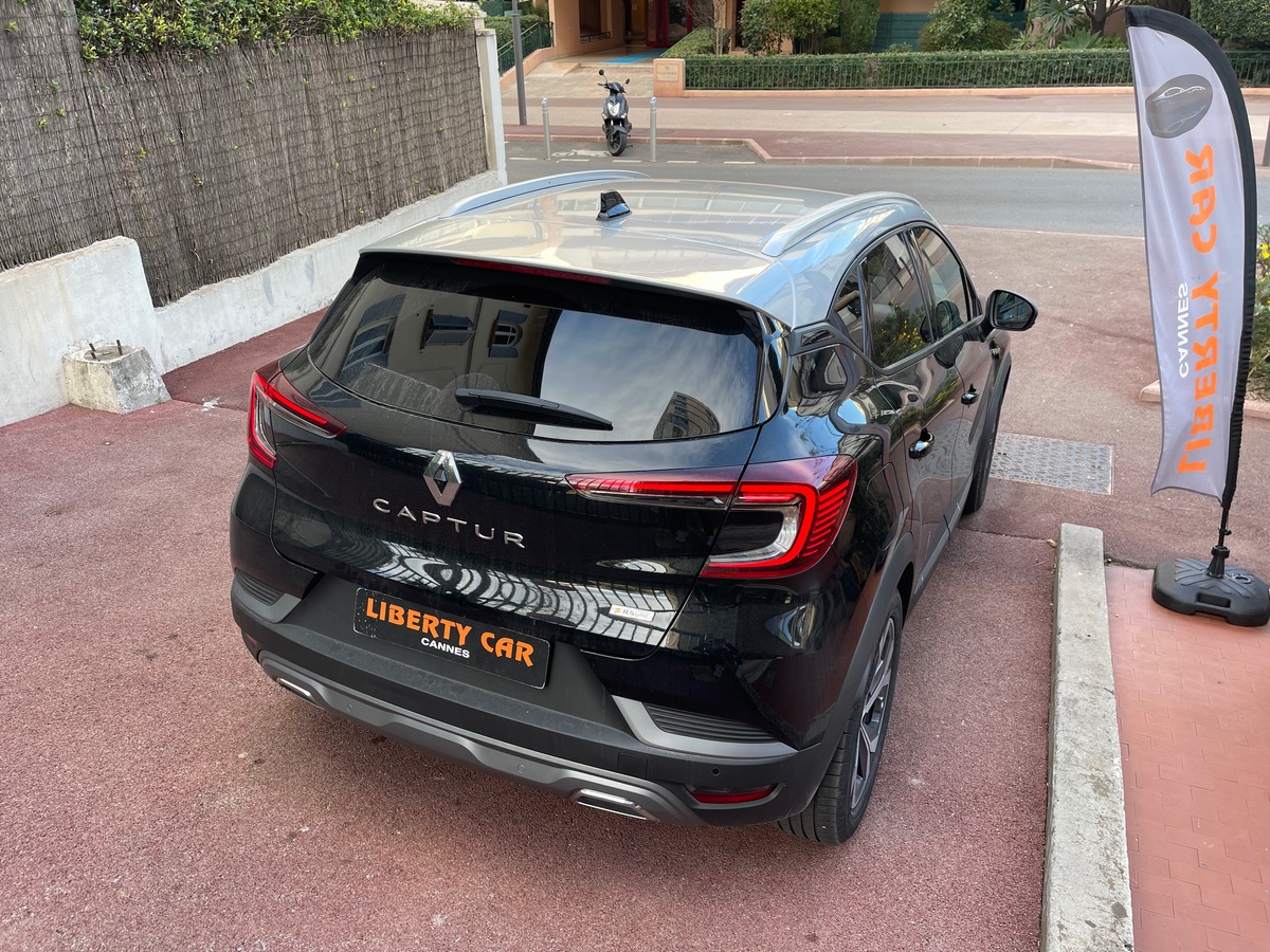 RENAULT Captur TCE Hybrid 160 CV / RS LINE / Boite Auto / CarPlay