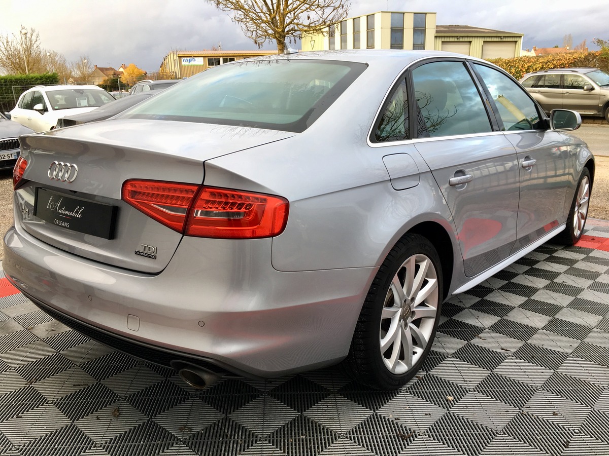 Audi A4 3.0 TDI 245 QUATTRO S-LINE u