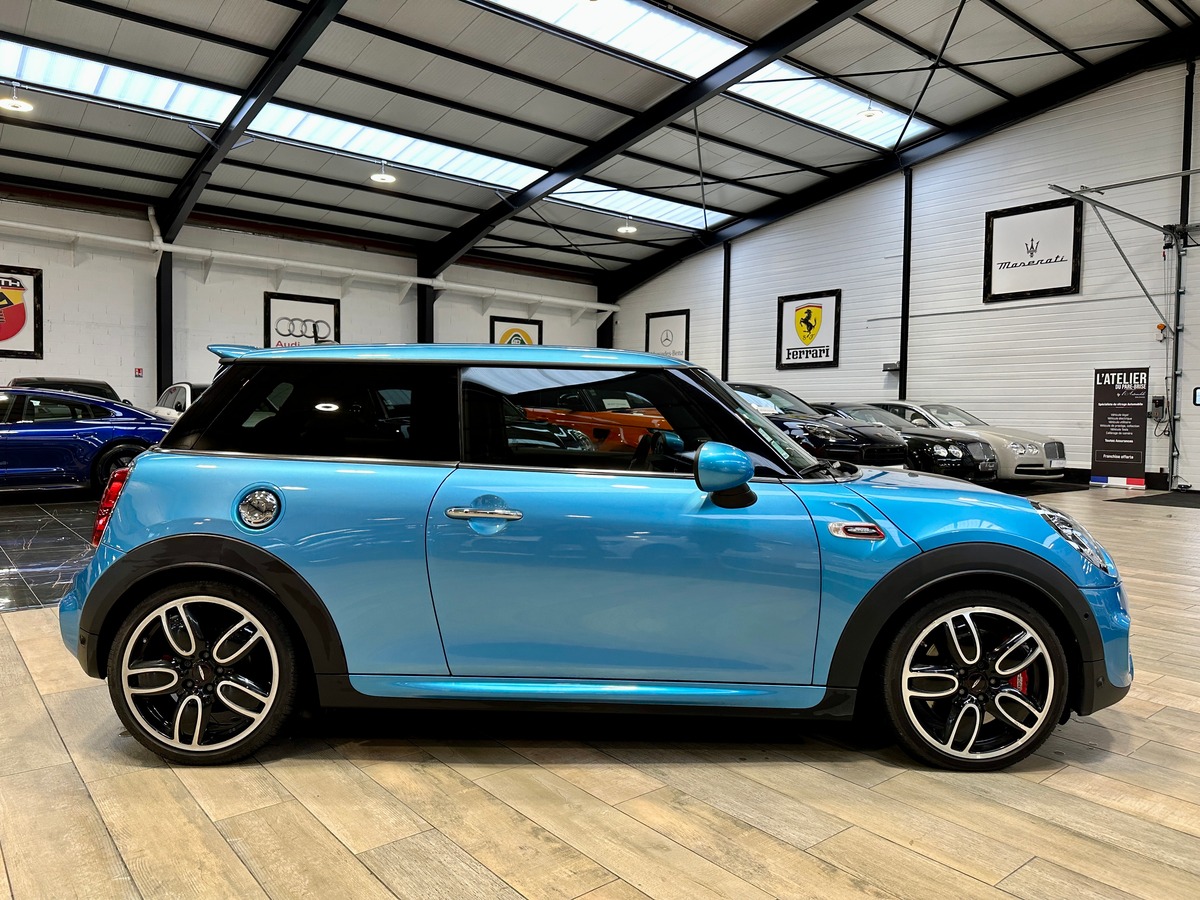 Mini Mini 3 (F56) 3 Portes JCW 2.0 231 cv Boîte auto John Cooper Works