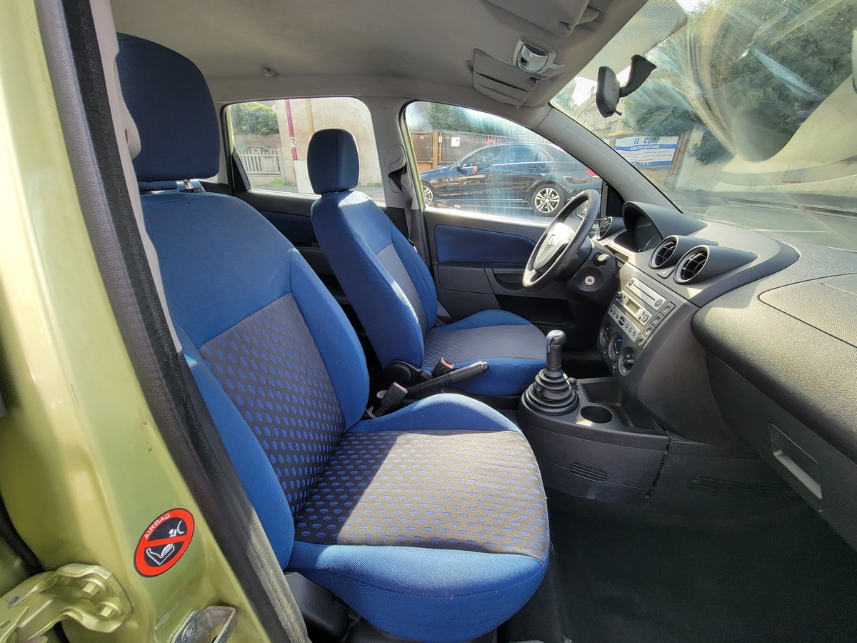 Ford Fiesta IV 1.3 i 69 CH SENSO 5P