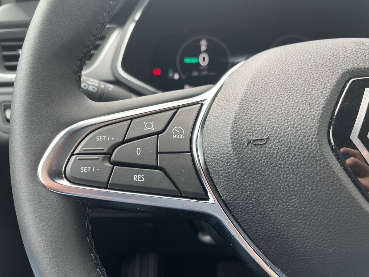 RENAULT Captur TECHNO E-TECH FULL HYBRID 145