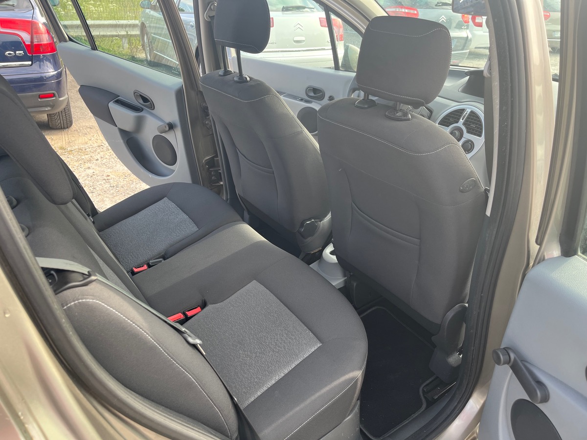 RENAULT Modus 1.2 16v