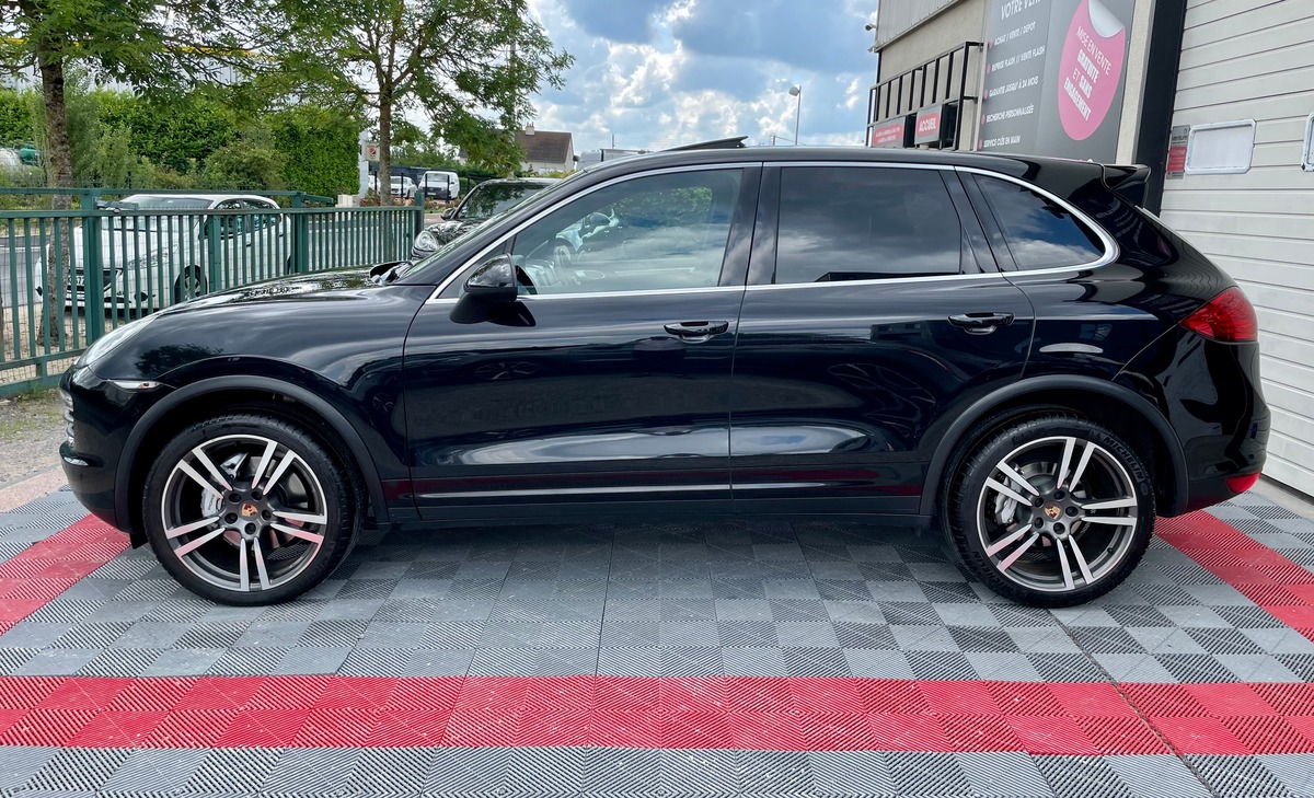 Porsche Cayenne S V8 4.2 TDi DPF 382 AWD b