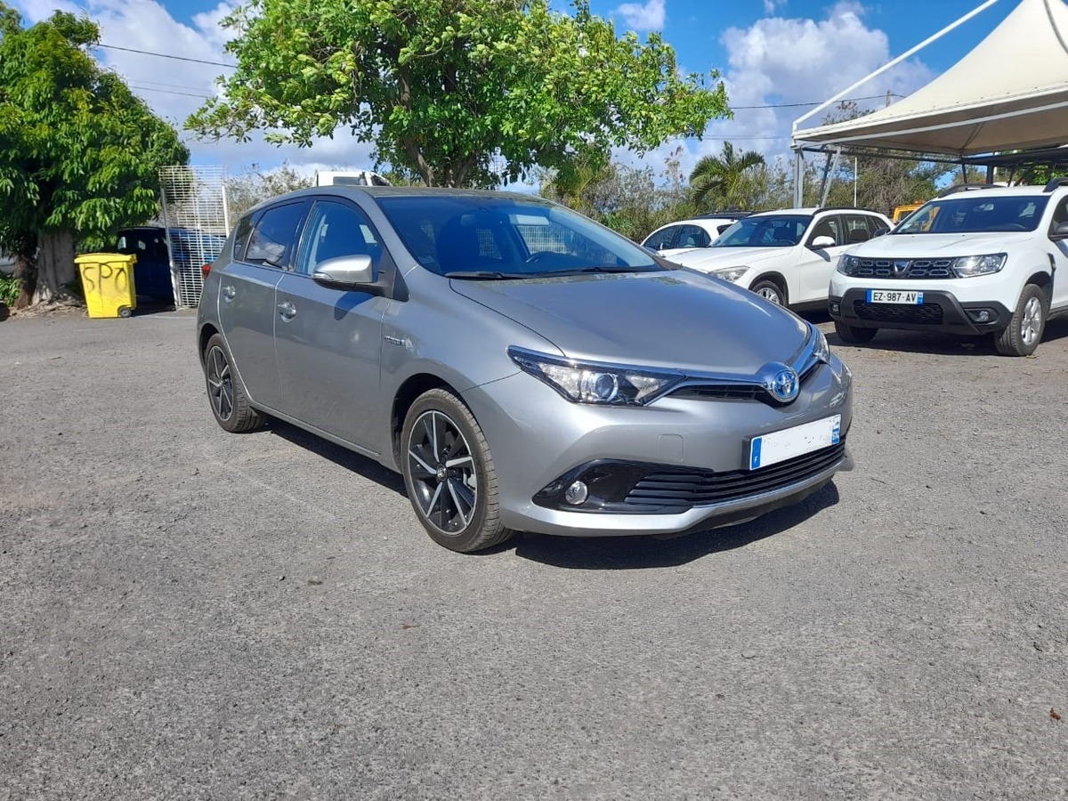 Toyota Auris hybride 136h - bv cvt