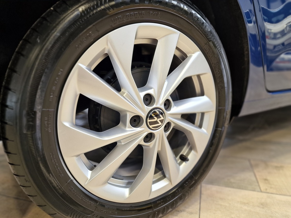 Volkswagen Polo VI (2) 1.0 TSI 95 STYLE DSG7 CAMERA/SIEGES CHAUFFANT