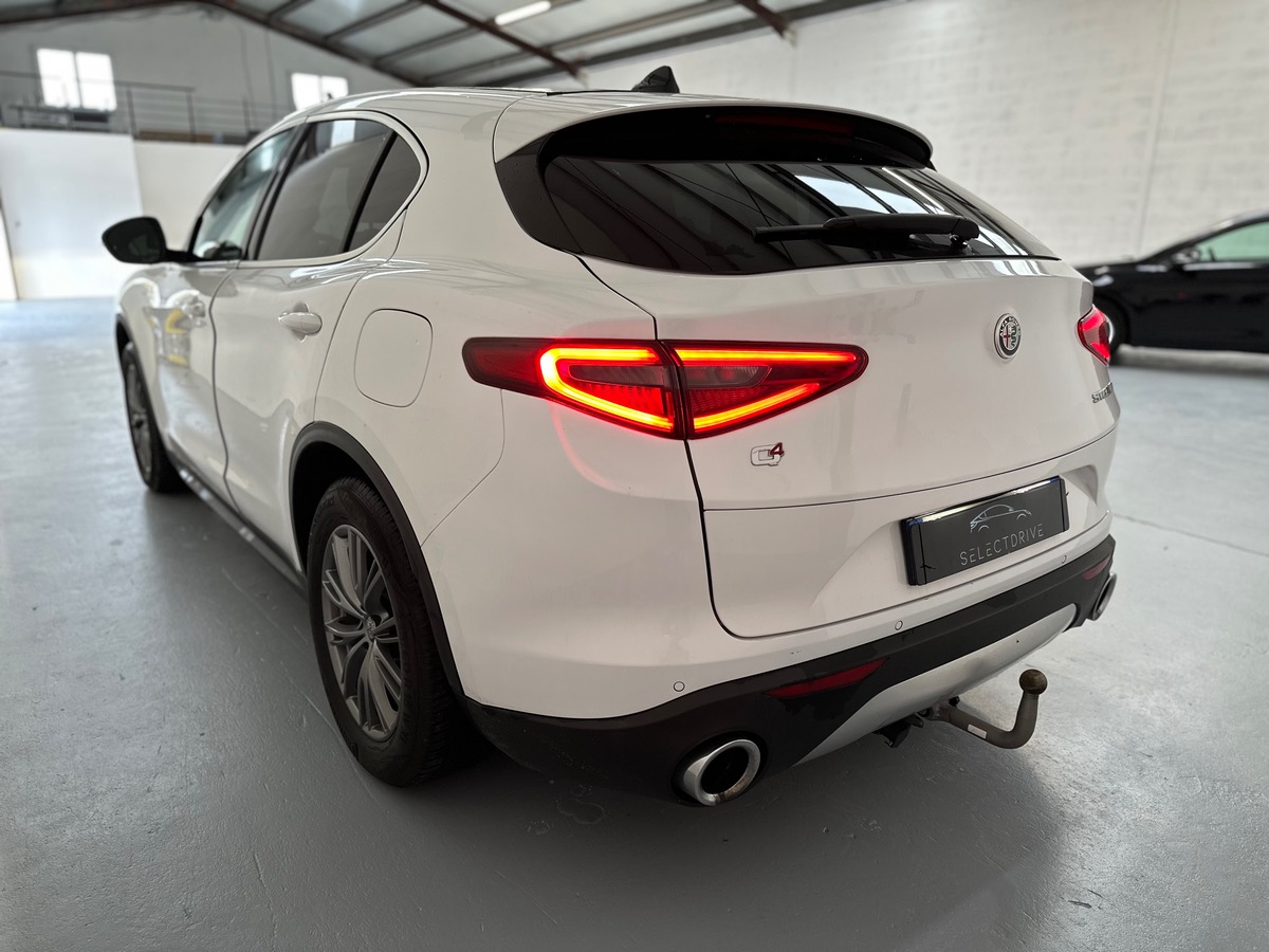 Alfa Romeo Stelvio 2.2 190 ch Q4 AT8 FULL OPTION