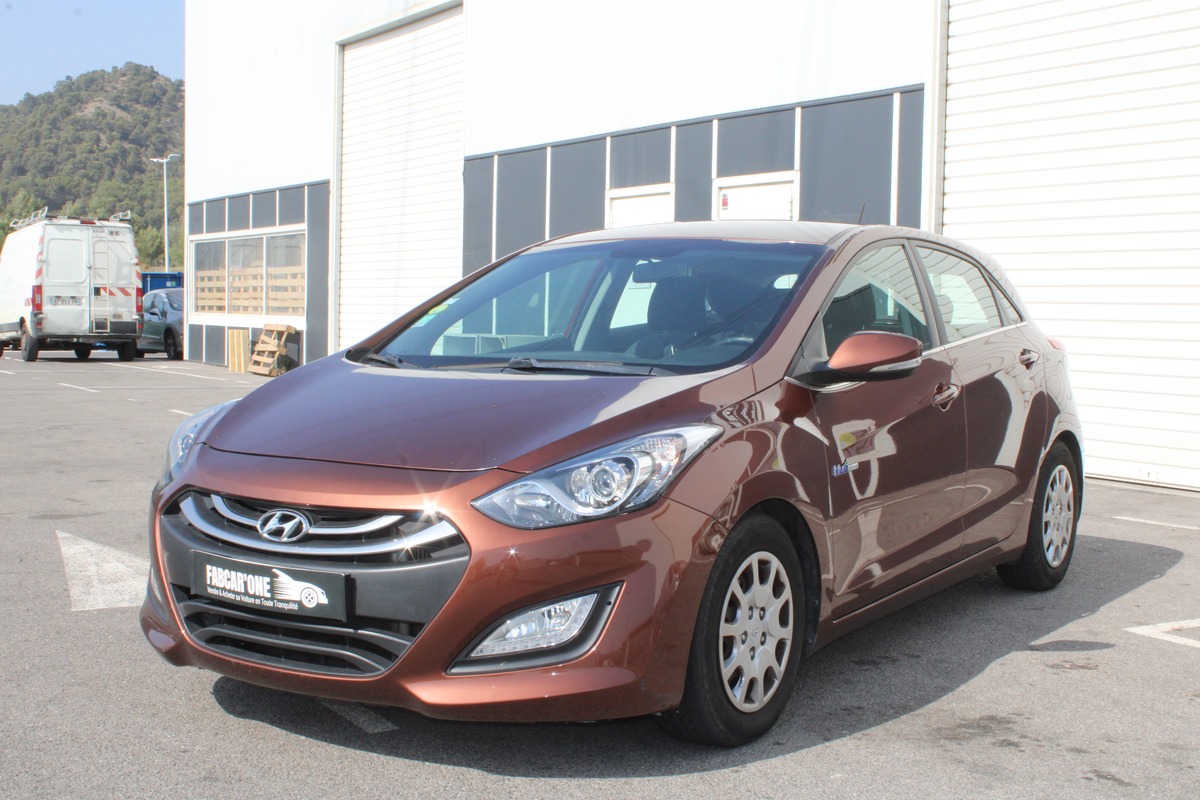 Hyundai i30 1.6 CRDI 110 PACK INVENTIVE LIMITED BD - Garantie 12 Mois