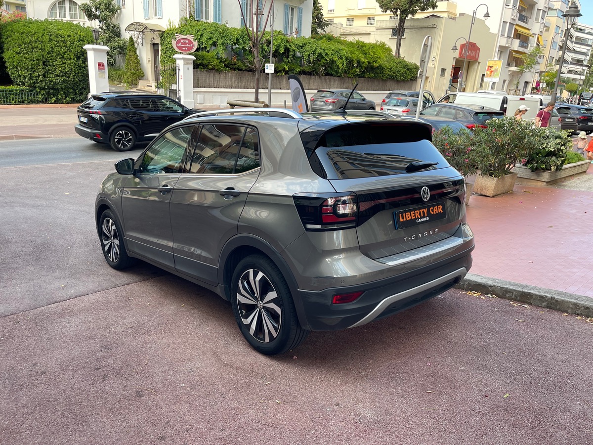 Volkswagen T-Cross TSI 116 CV/ DSG7 / Carat / Virtual Cockpit / CarPlay / Caméra