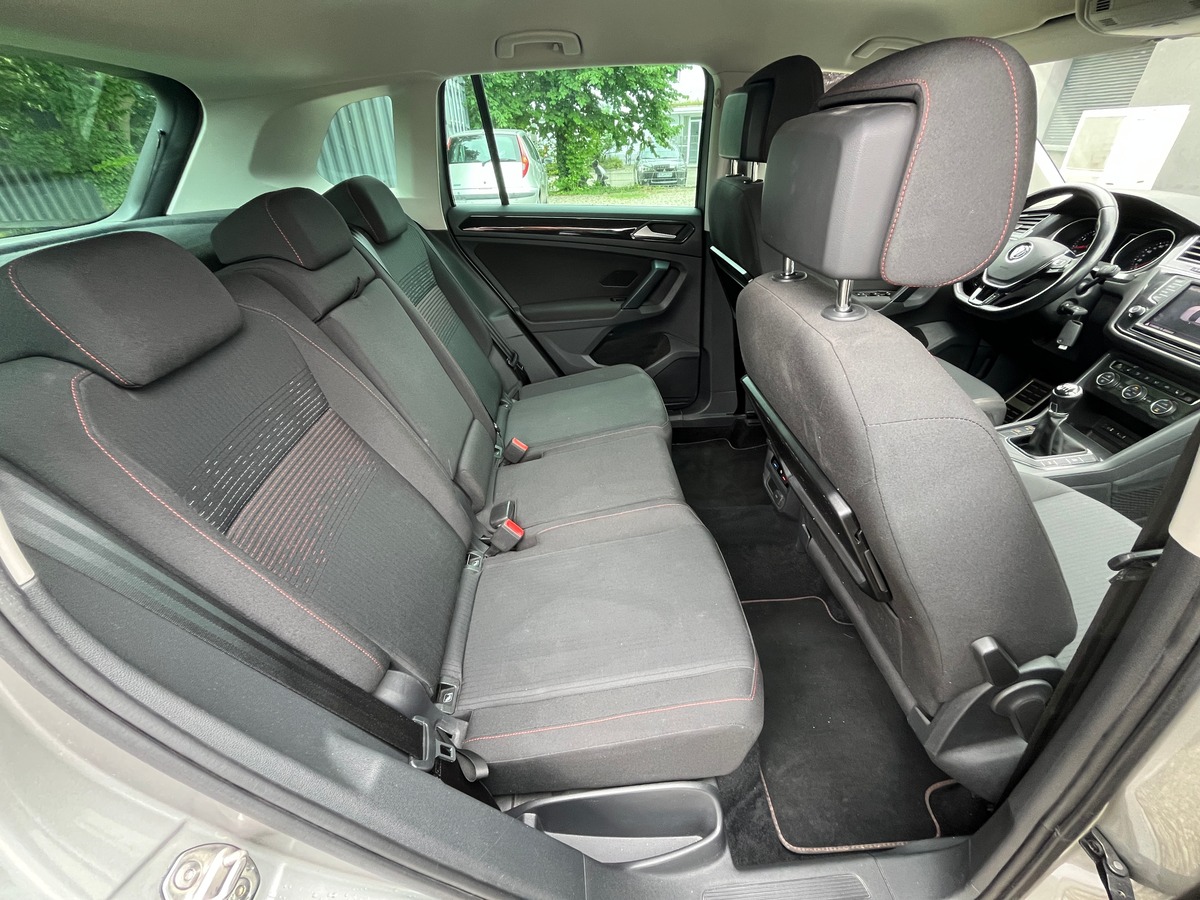 Volkswagen Tiguan 1.4 TSI 125ch SOUND, SUIVI COMPLET VW, ATTELAGE, REG ADAPTATIF, RADAR