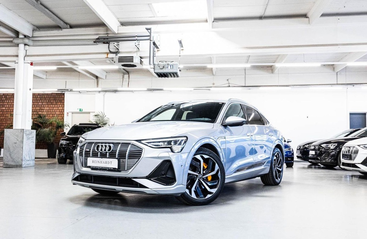 Audi e-tron Sportback 55 408ch S Line e-quattro Toit ouvrant