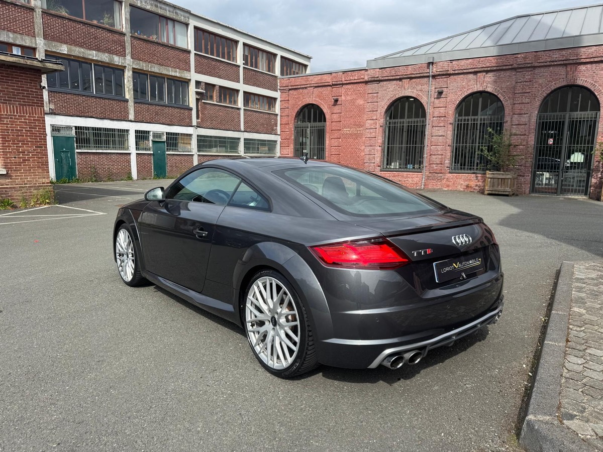 Audi TTS 2.0 TFSi Quattro S-Tronic