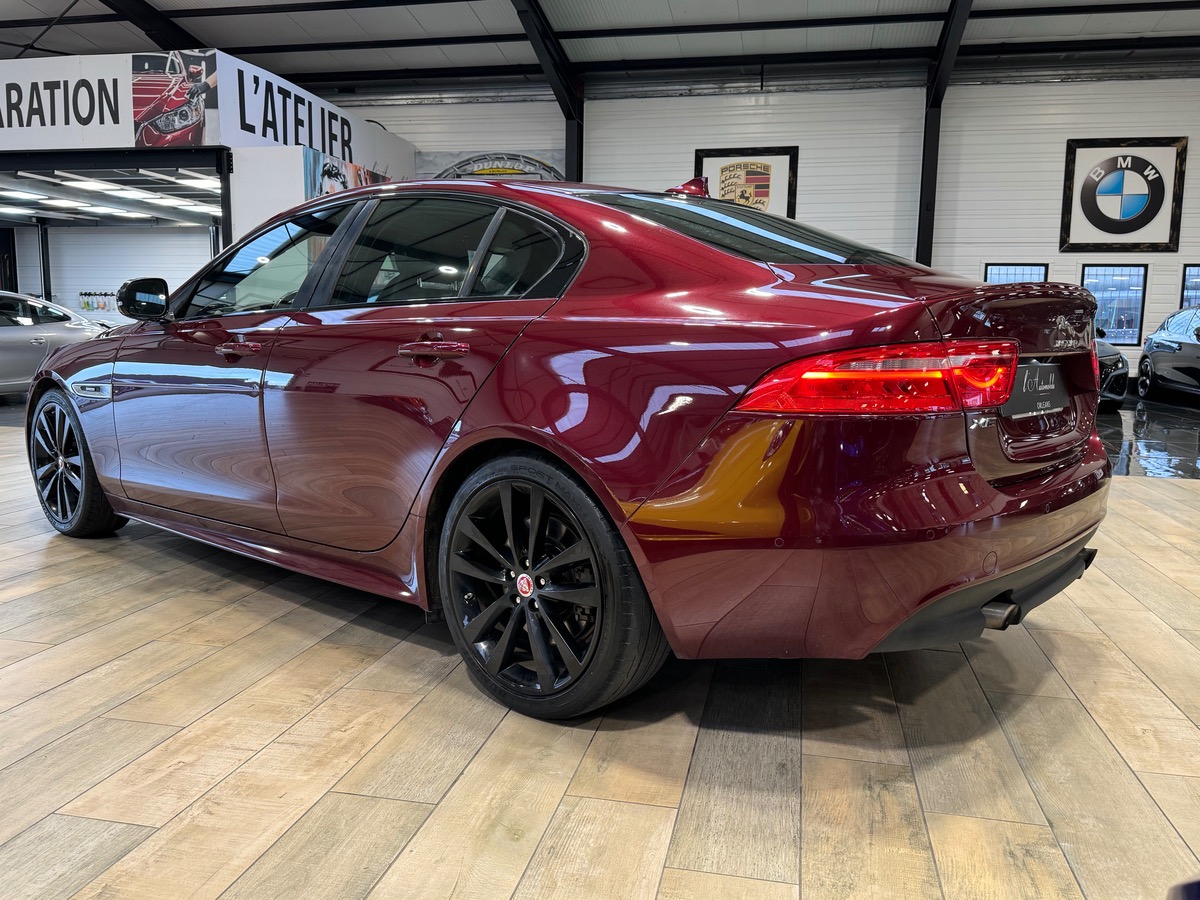 Jaguar XE 2.0 Ti 240CV R-SPORT BVA8 ODYSSEY RED