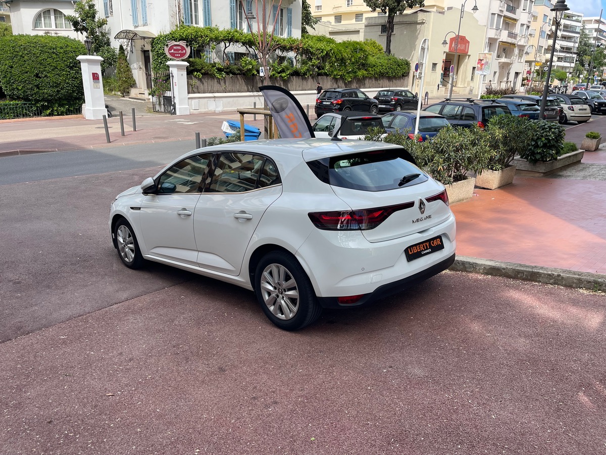 RENAULT Megane dCI 115 CV Phase 2 / CarPlay / Boite Auto /