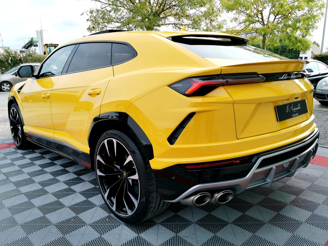 Lamborghini Urus 4.0 V8 650 23/AKRAPOVIC/B&O A