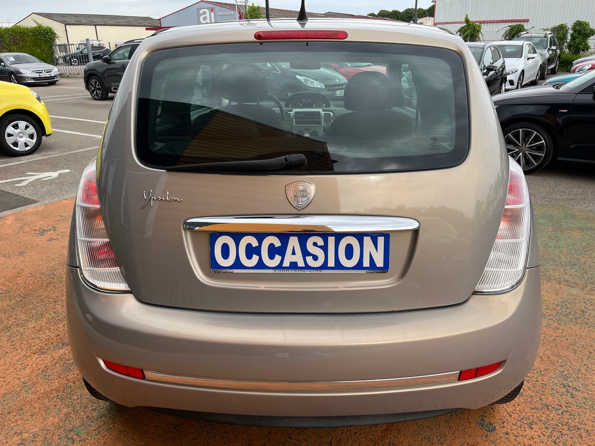 Lancia Ypsilon 1.4 i 95 ch ORO