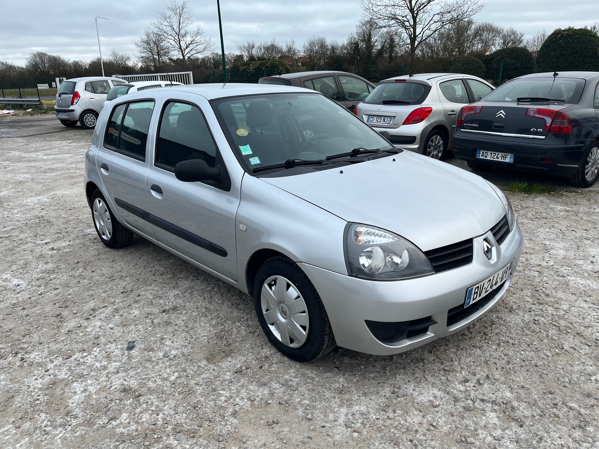 RENAULT Clio 1.5 dci 147774km