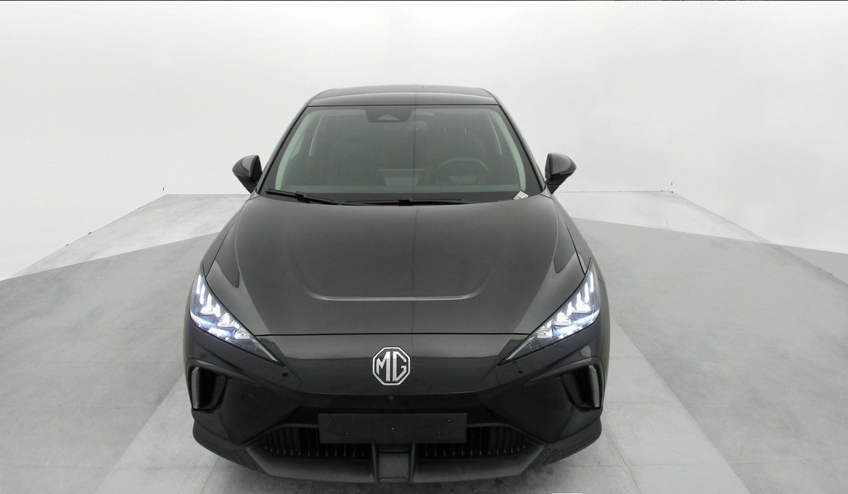 MG MG4 ELECTRIC 77KWH - 180 KW 2WD LUXURY  Prix catalogue  41 640,00 € TTC