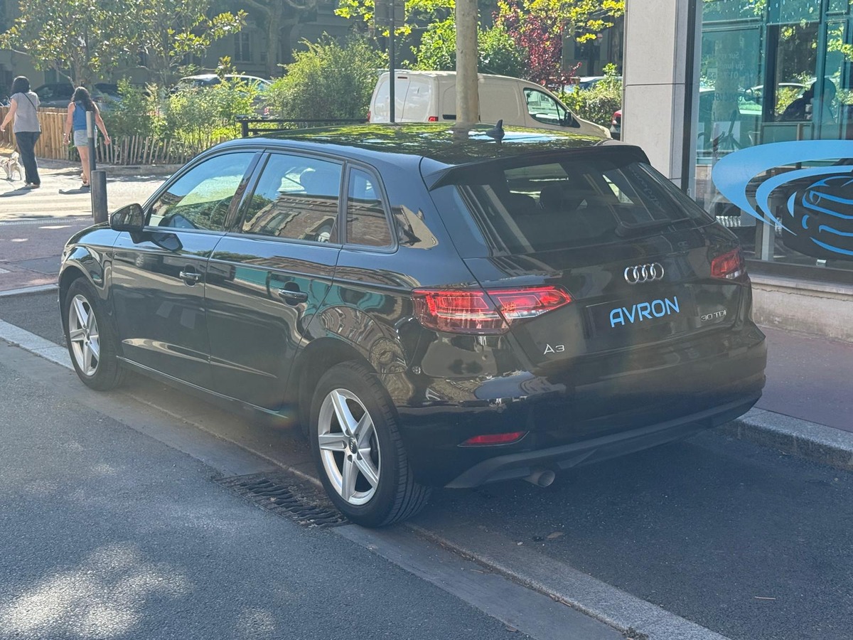 Audi A3 III (2) SPORTBACK 1.6 TDI 116 BUSINESS LINE S TRONIC 7