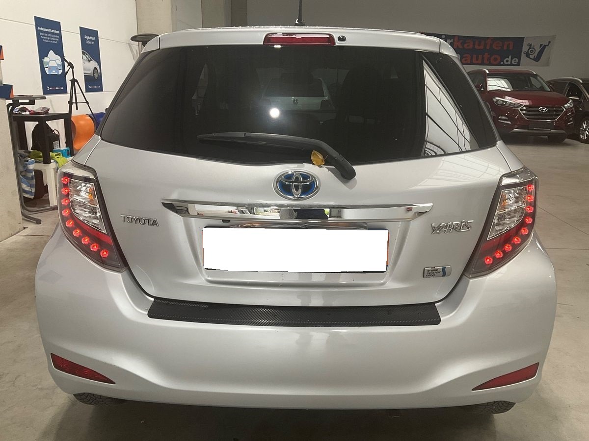 Toyota Yaris Hybrid 1.5 100 HSD