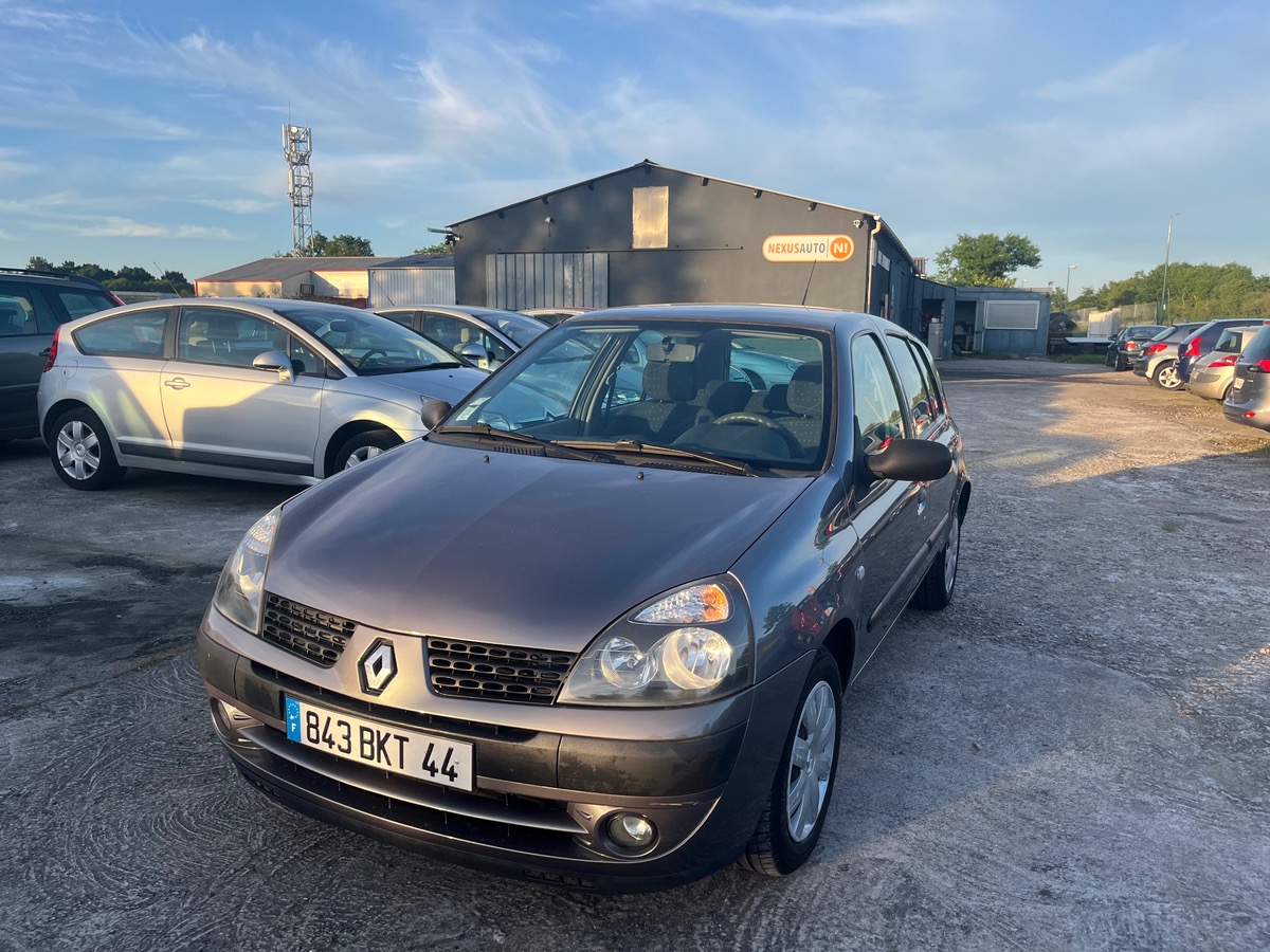RENAULT Clio 1.5 dci