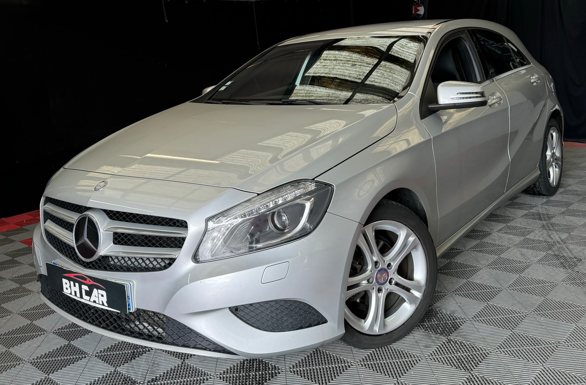 Image: Mercedes Benz Classe A A160 CDI Navigation/camera
