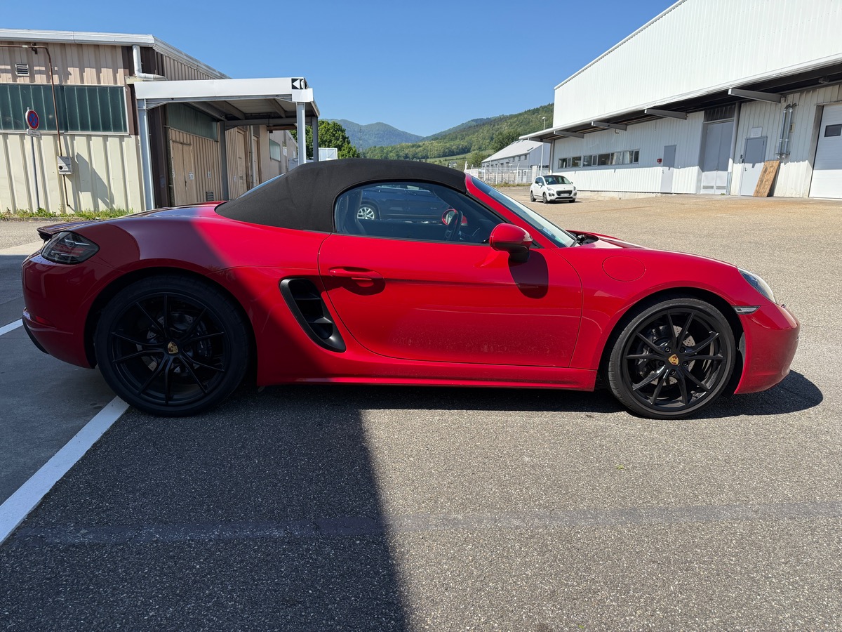 Porsche 718 Boxster 982 Roadster PDK 2.0L 300 cv, Pas de Malus, Immatriculation française
