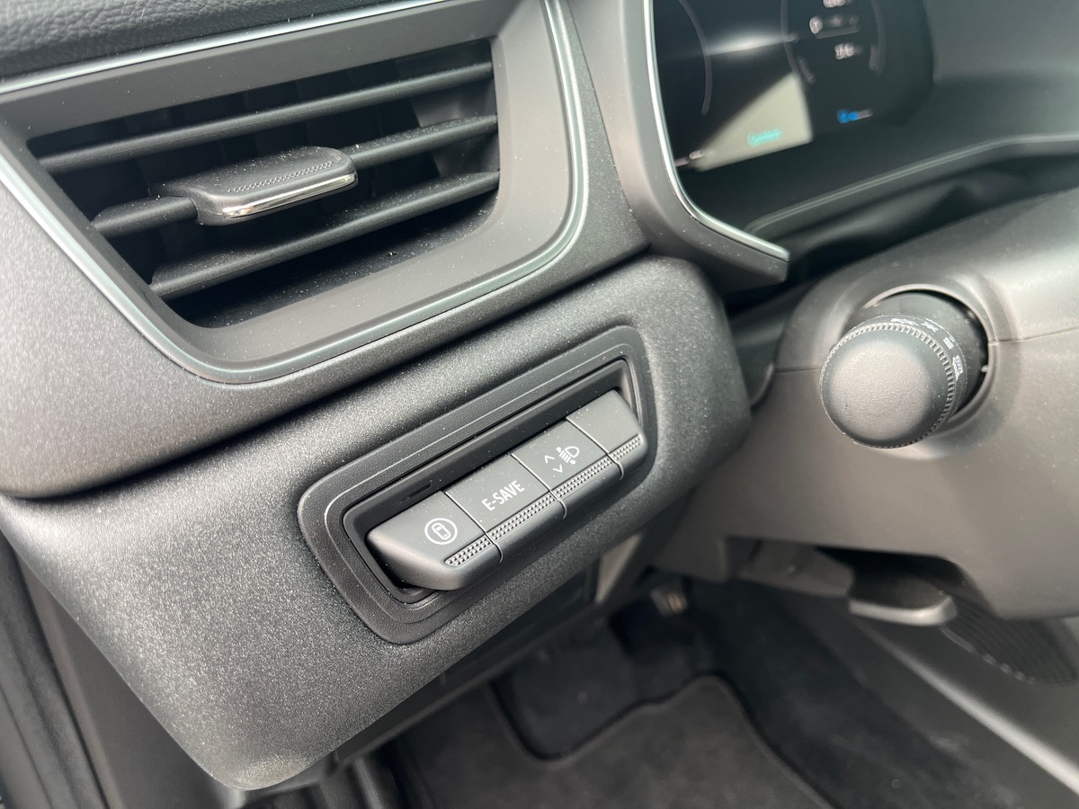 RENAULT Captur TECHNO E-TECH FULL HYBRID 145