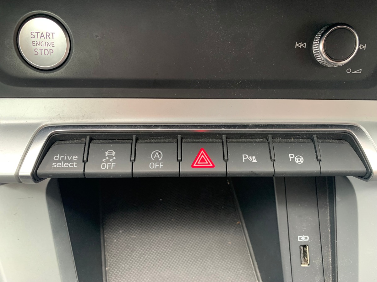 Audi Q3 DESIGN LUXE QUATTRO