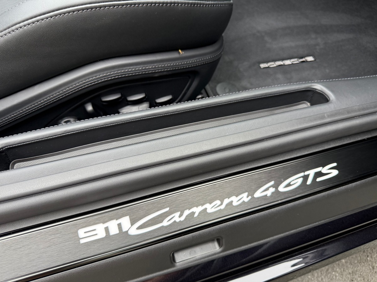Porsche 911 TYPE 992 PHASE 2 CARRERA 4 GTS 541 CH / TVA / 3746 KMS / FRANCAISE