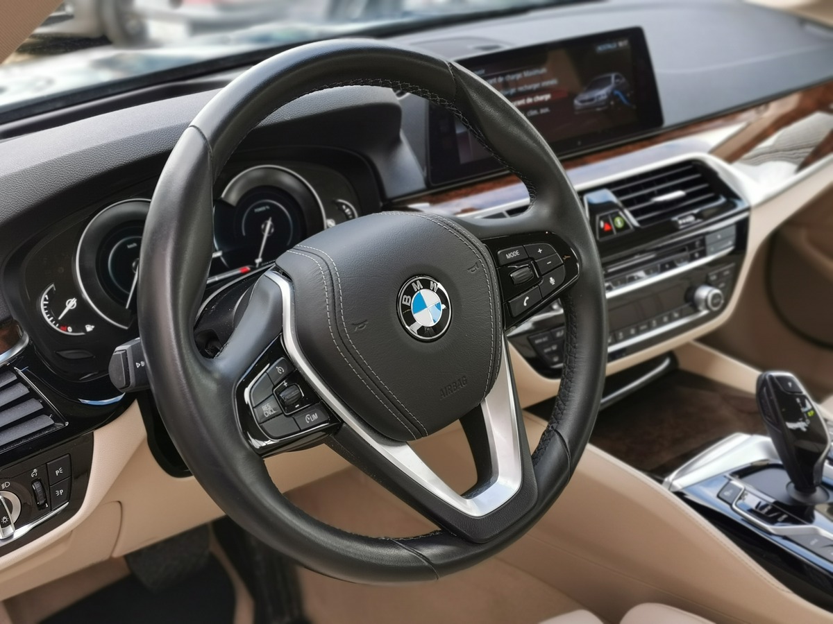 Bmw Série 5 530 EA Iperformance 252 LUXURY