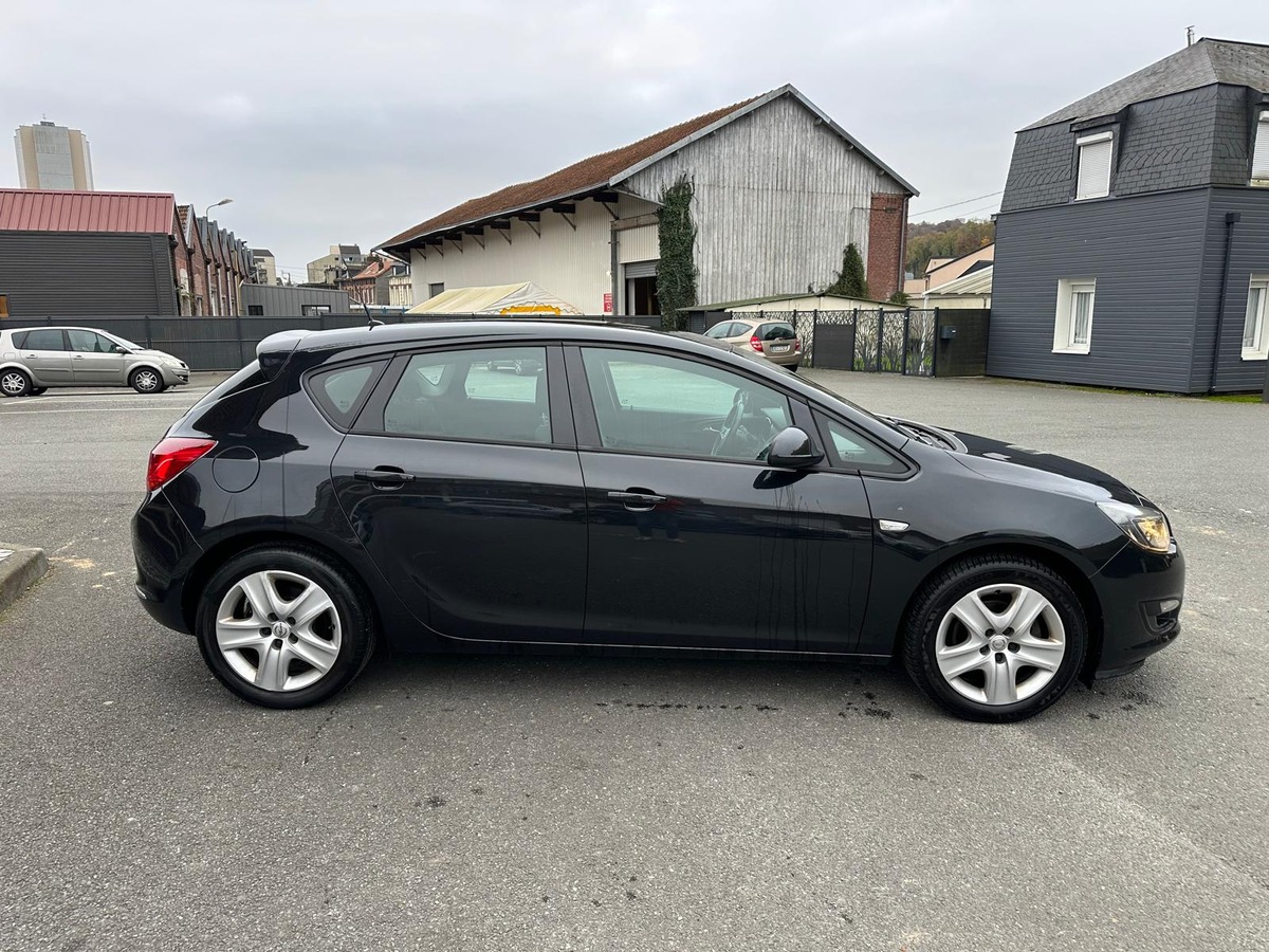 Opel Astra 1.7 CDTI 110 CH EDITION - garantie