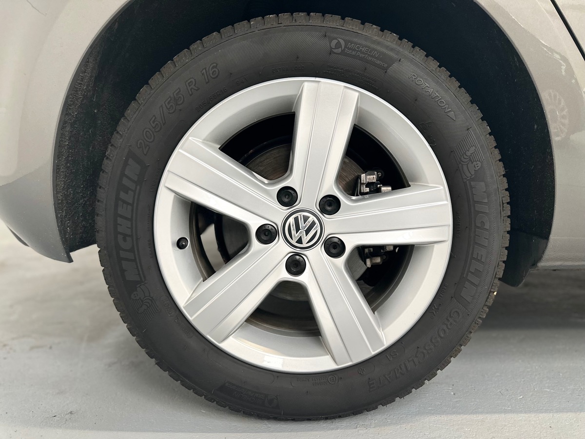 Volkswagen Golf 1.4 TSI 125cv Bluemotion Technologie DSG7 Confortline
