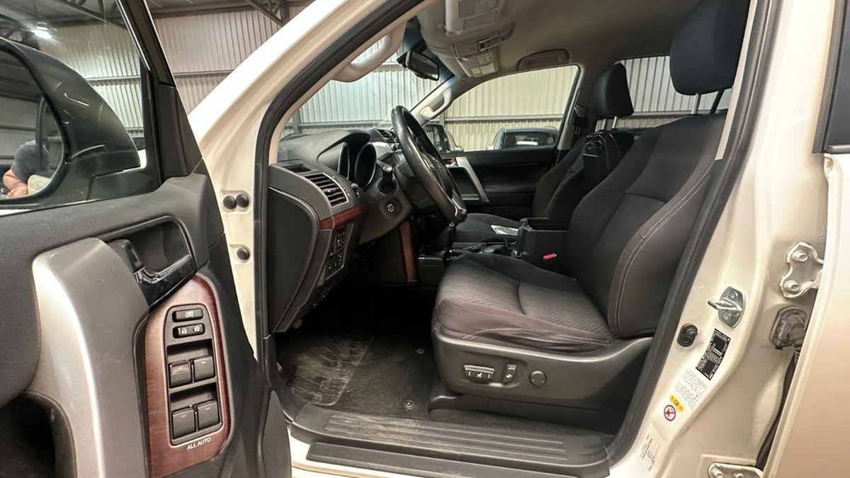 Toyota Land Cruiser SW 3.0 D-4D 190ch Comfort.
