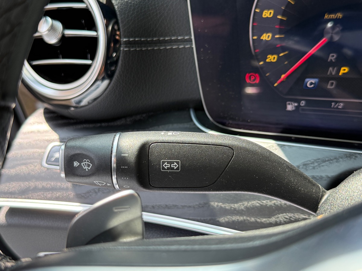Mercedes-Benz Classe E V (2) 2.0 300 DE AVANTGARDE LINE 9G-TRONIC