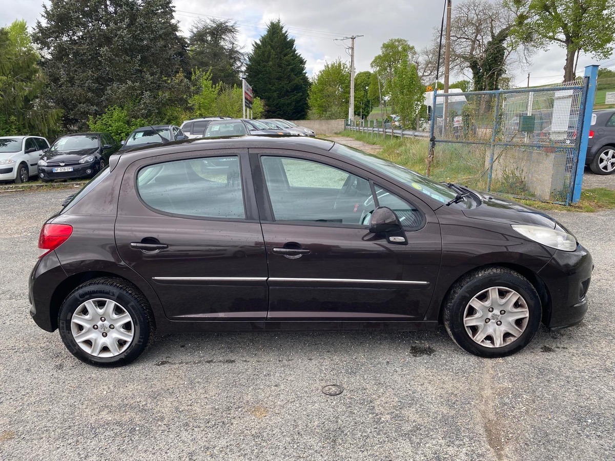 Peugeot 207 1.4 hdi 70cv phase 2 144002km