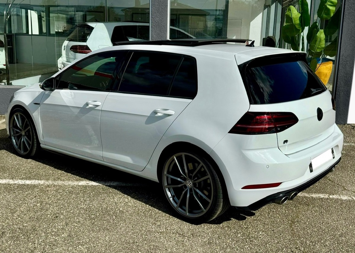 Volkswagen Golf 7 R
