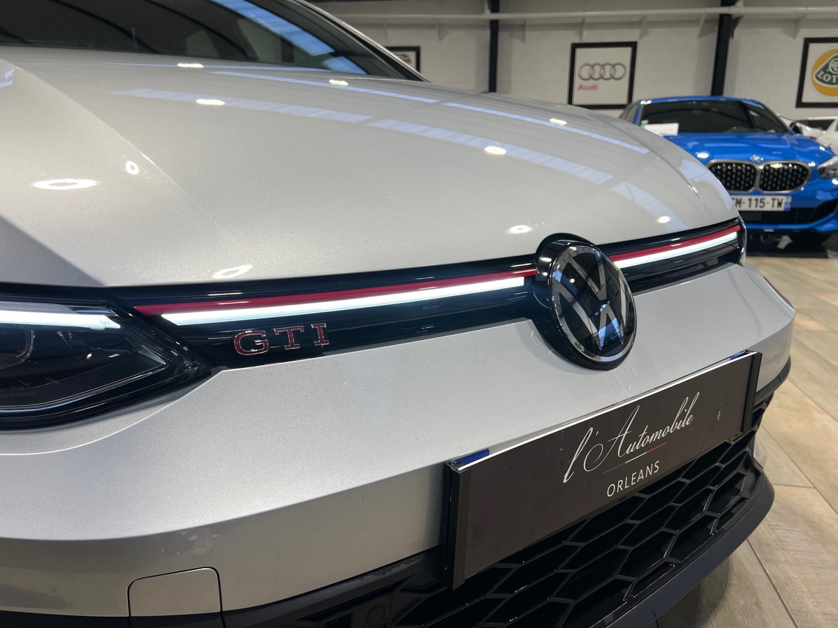 Volkswagen Golf 8 VIII 2.0 TSI 300 GTI CLUBSPORT DSG7 /TOIT PANO/JA19/CARPLAY/