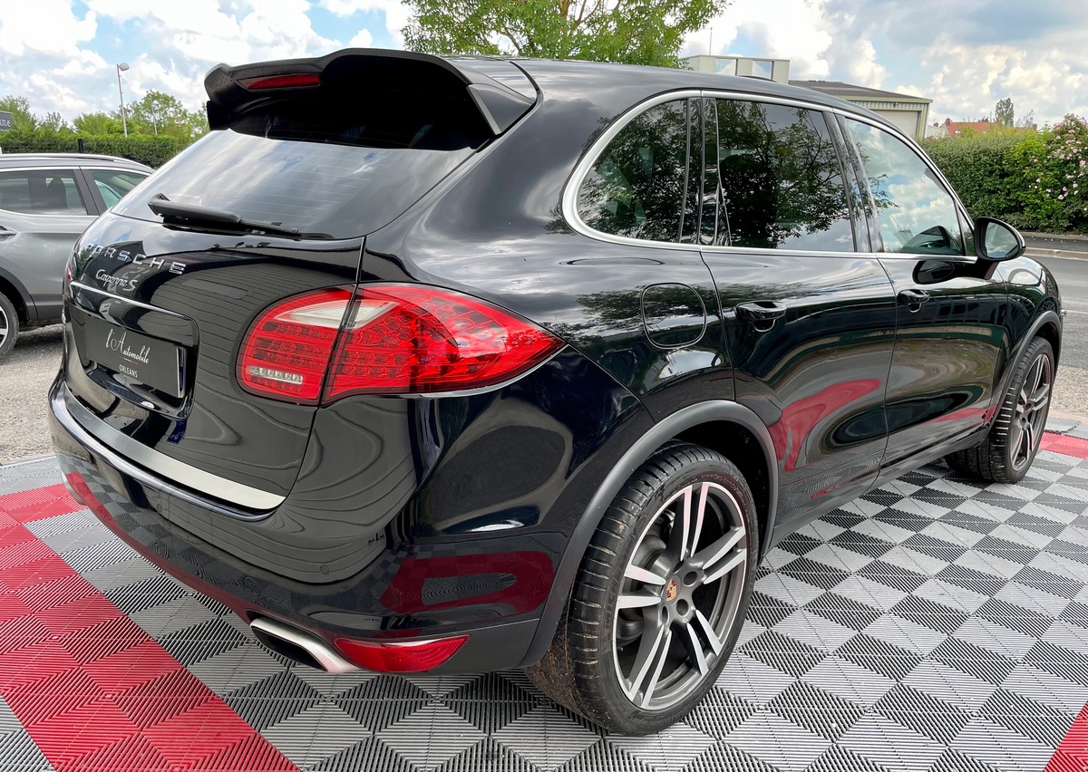 Porsche Cayenne S V8 4.2 TDi DPF 382 AWD b