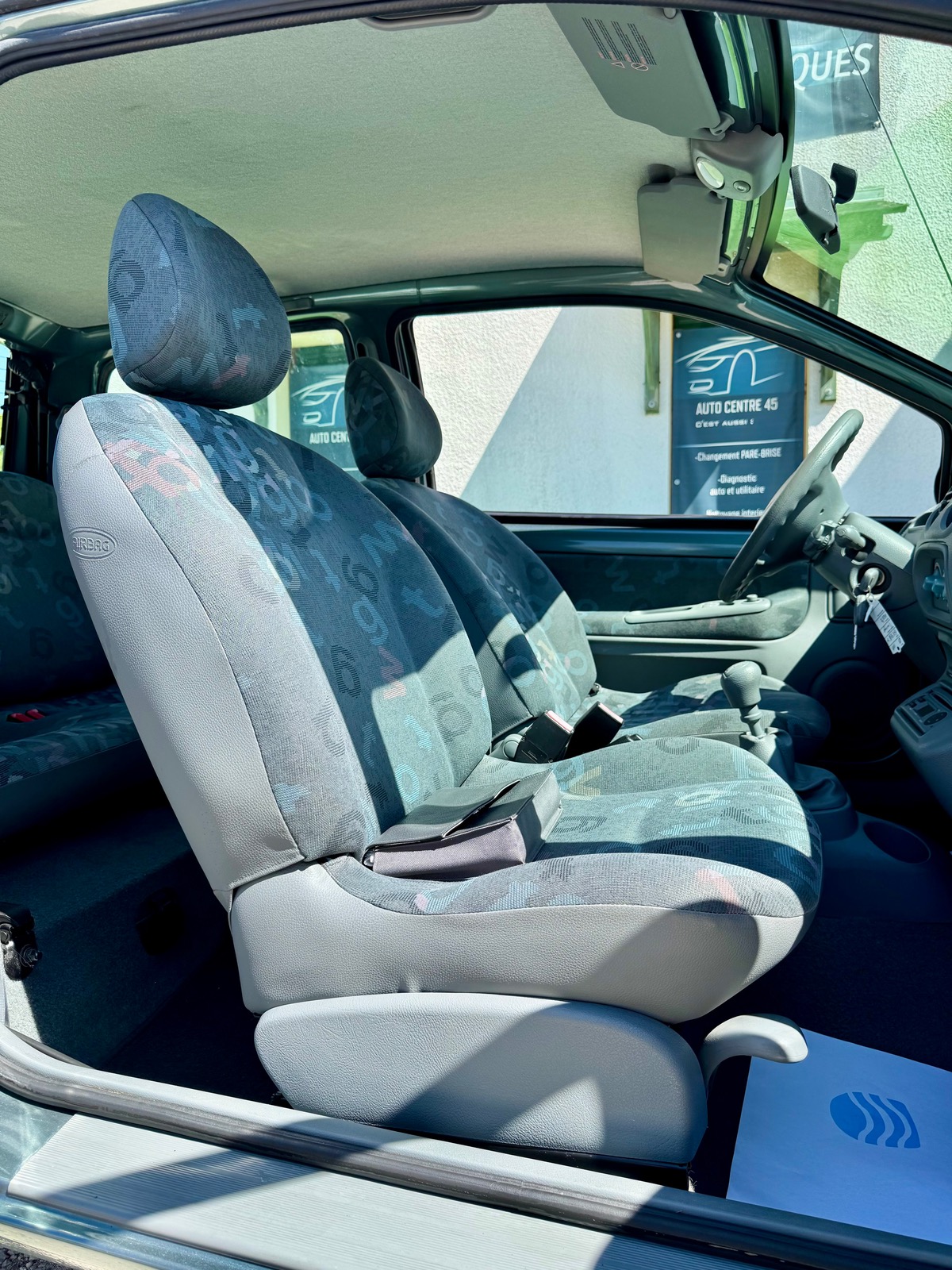 RENAULT Twingo 1.2 EMOTION 60 CV FAIBLE KILOMÉTRAGE SUIVI CONCESSION