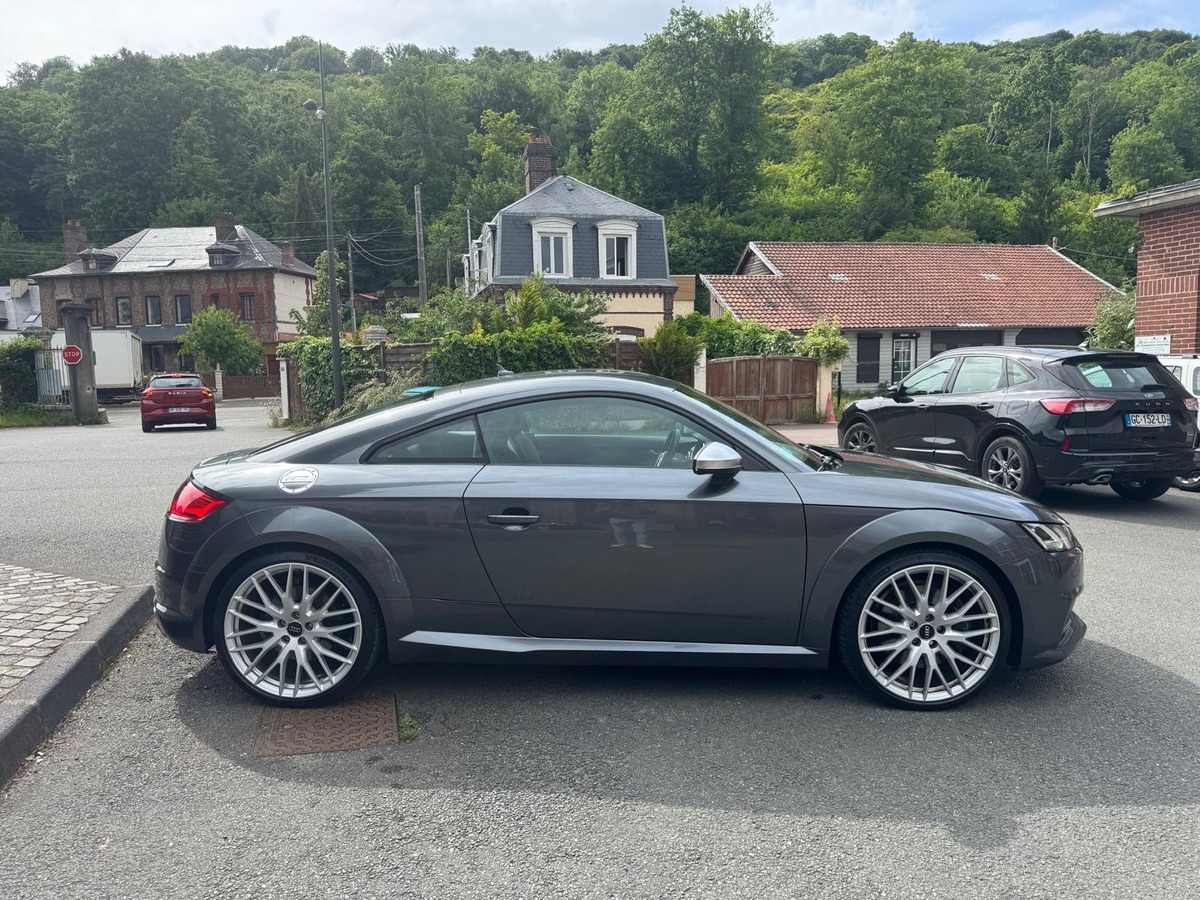 Audi TTS 2.0 TFSi Quattro S-Tronic