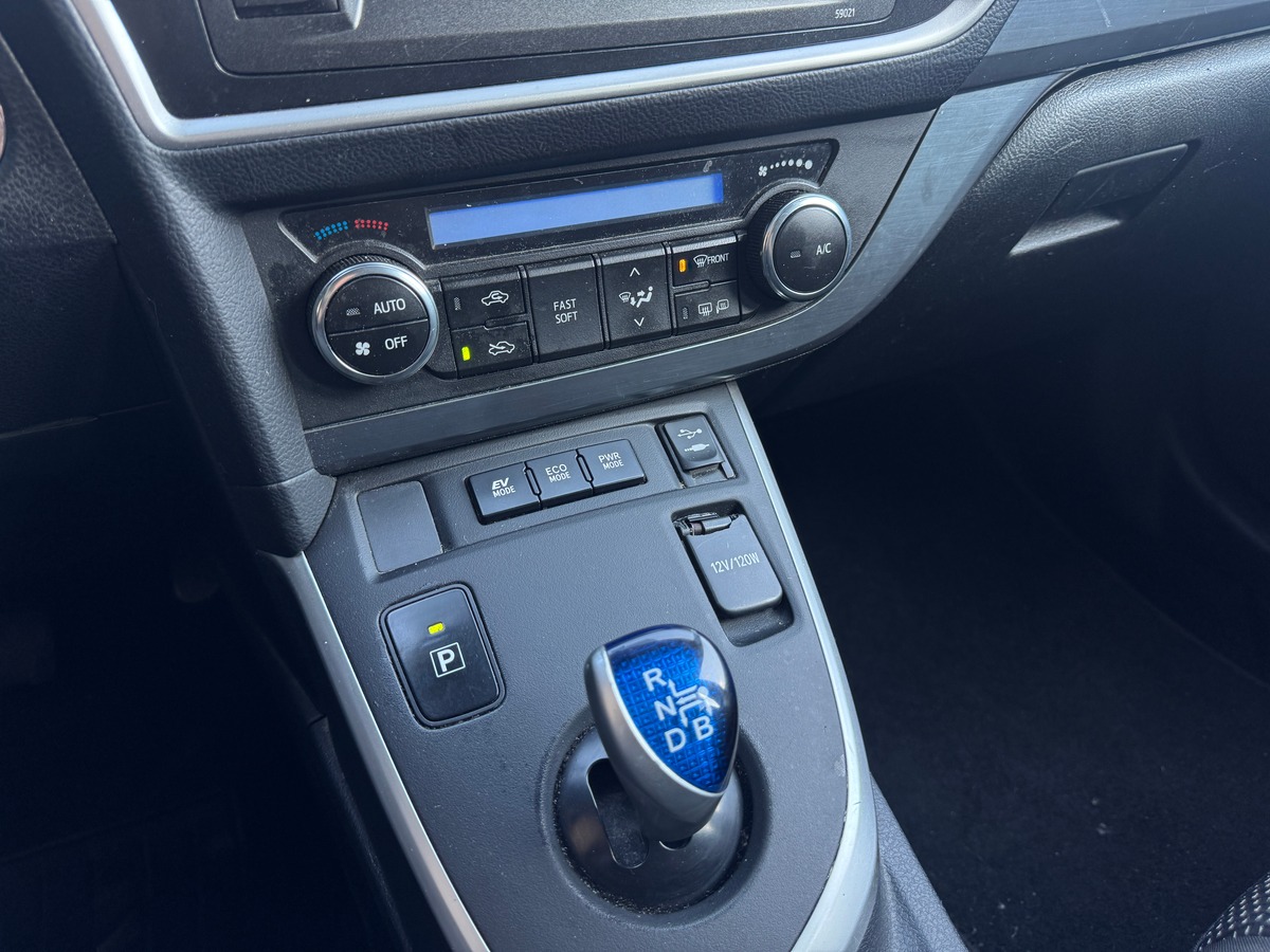 Toyota Auris Touring Sports Dynamic 1.8 VVT-i HSD Hybride 99 cv