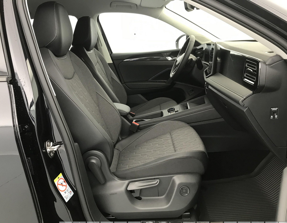 Volkswagen Tiguan NOUVEAU 1.5 eTSI 150CV DSG7 LIFE PLUS  Prix catalogue 52 275,00 € TTC