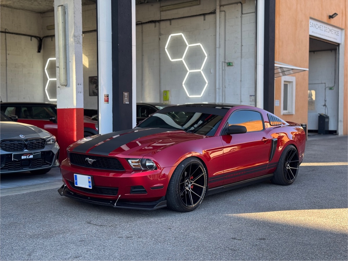 Image: Ford Mustang 4.0 V6 214cv toit panoramique / boite meca / cuir