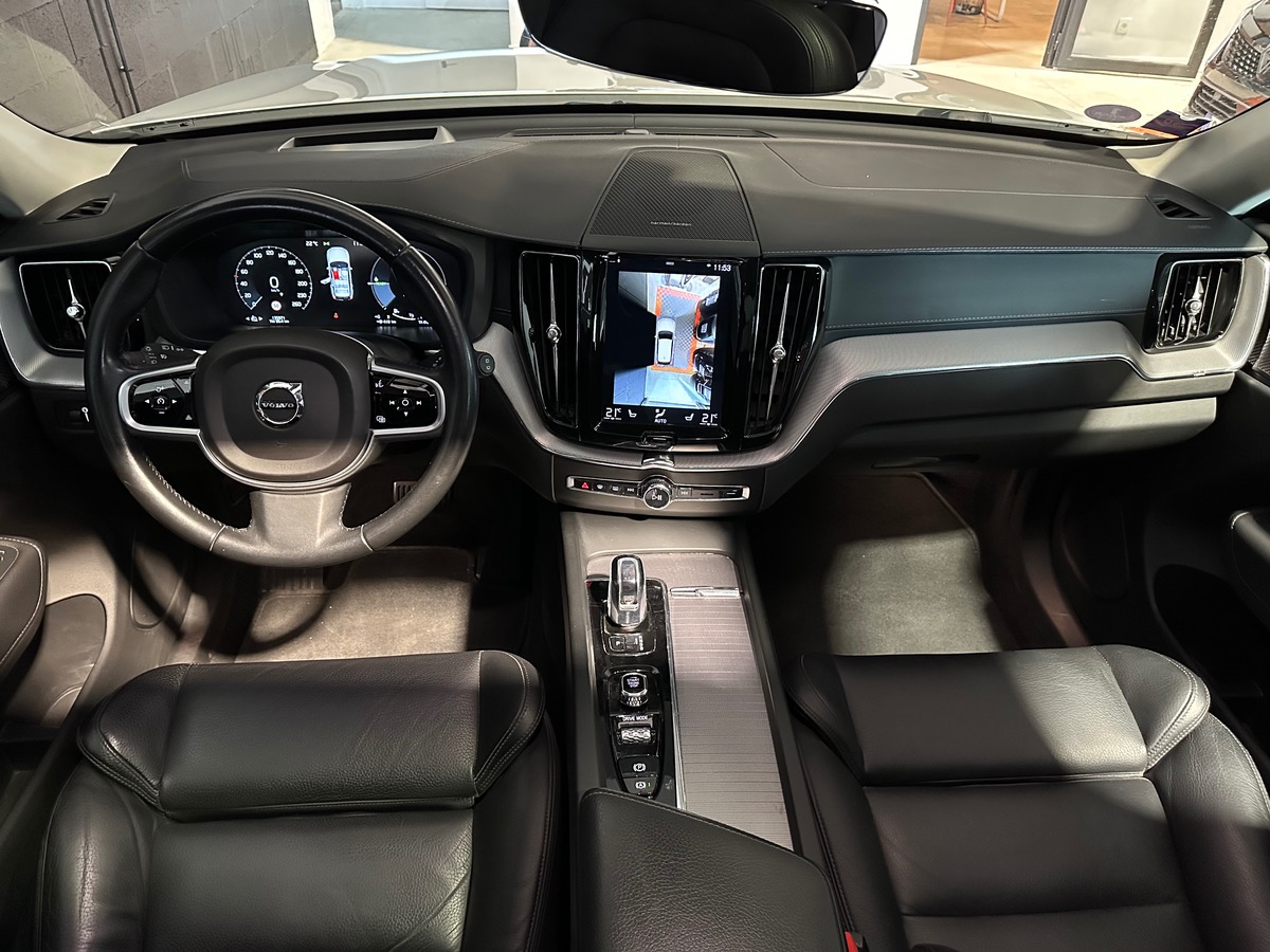 Volvo XC60 INSCRIPTION LUXE ****** Première main ****** 392 Plug in Hybride AWD Geartronic8 303 cv