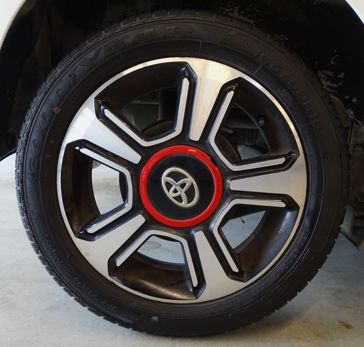 Toyota Aygo II 1.0 VVT-I 69 Ch X-PLAY 5P ( Caméra de recul / Régulateur / Clim )