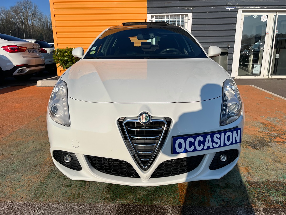 Alfa Romeo Giulietta III 1.6 JTDM 105 CH DISTINCTIVE 1ERE MAIN