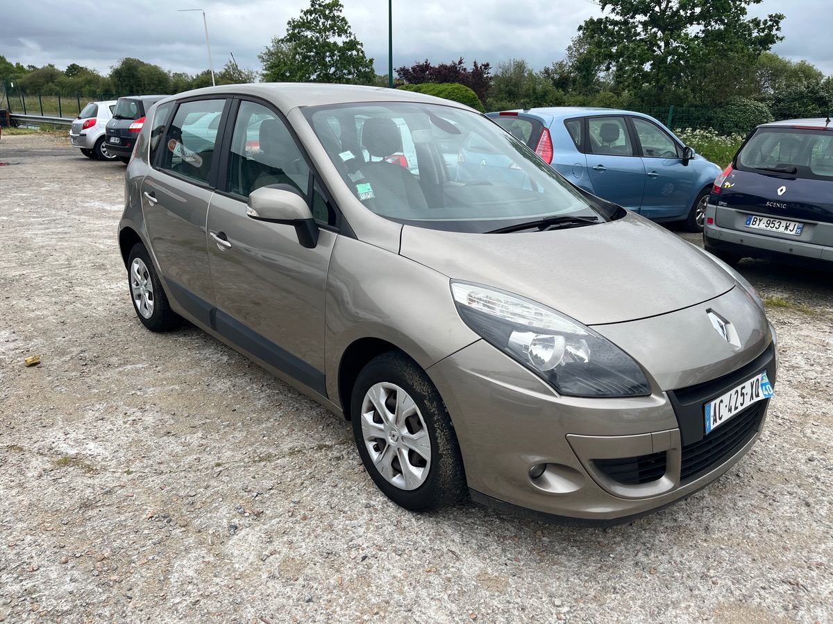 RENAULT Scenic 1.5 dci 105ch 214392km