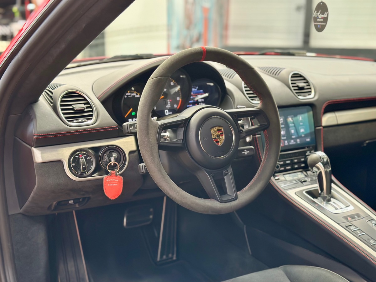 Porsche 718 Cayman GT4 4.0 420 PDK7