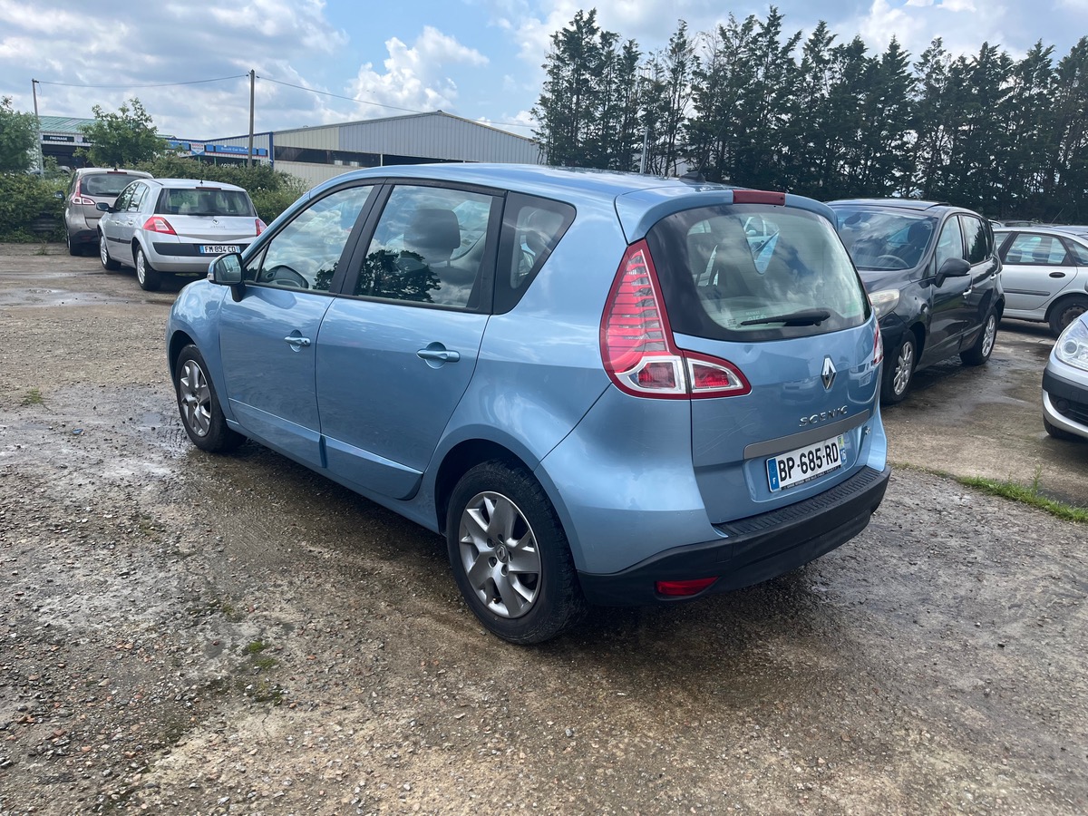 RENAULT Scenic 1.5 dci 115927 km