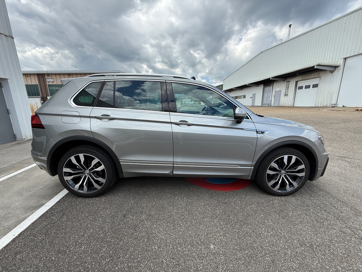 Volkswagen Tiguan BI-TDI 240 4Motion DSG R-line, Virtual Cockpit, Toit Ouvrant, Dynaudio,